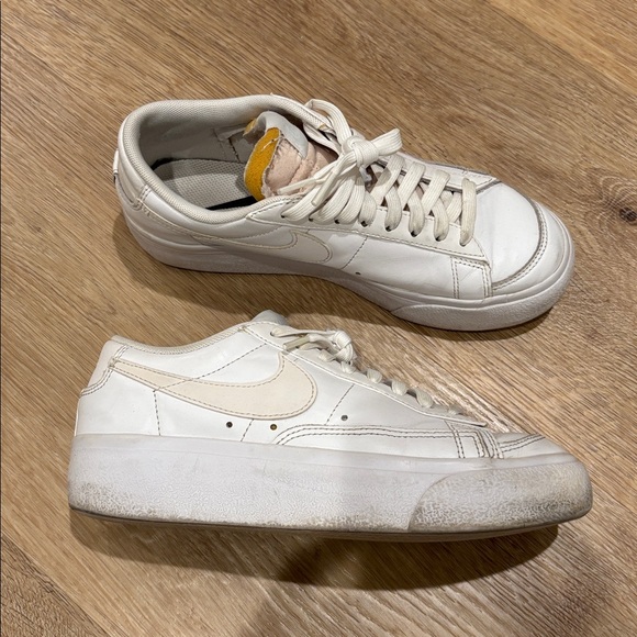 Nike Blazer Platform Low - All White Leather - Picture 4 of 8